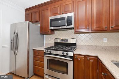 6504 OLD CARRIAGE LN, ALEXANDRIA, Virginia 22315, 3 Bedrooms Bedrooms, ,1 BathroomBathrooms,Residential,For sale,6504 OLD CARRIAGE LN,VAFX2238054 MLS # VAFX2238054