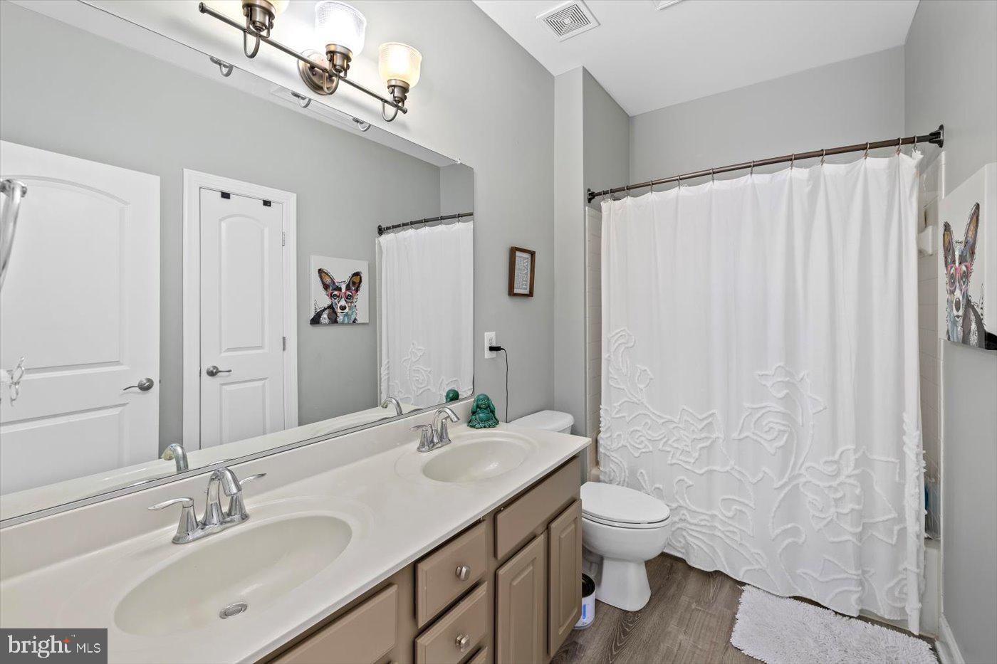 11 GARNET WAY, FREDERICKSBURG, Virginia 22405, 5 Bedrooms Bedrooms, ,2 BathroomsBathrooms,Residential,For sale,11 GARNET WAY,VAST2038402 MLS # VAST2038402