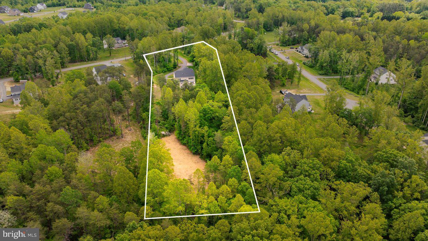 607 W ROCKY RUN RD, FREDERICKSBURG, Virginia 22406, 5 Bedrooms Bedrooms, ,3 BathroomsBathrooms,Residential,For sale,607 W ROCKY RUN RD,VAST2038404 MLS # VAST2038404