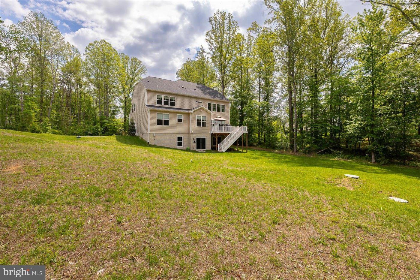 607 W ROCKY RUN RD, FREDERICKSBURG, Virginia 22406, 5 Bedrooms Bedrooms, ,3 BathroomsBathrooms,Residential,For sale,607 W ROCKY RUN RD,VAST2038404 MLS # VAST2038404