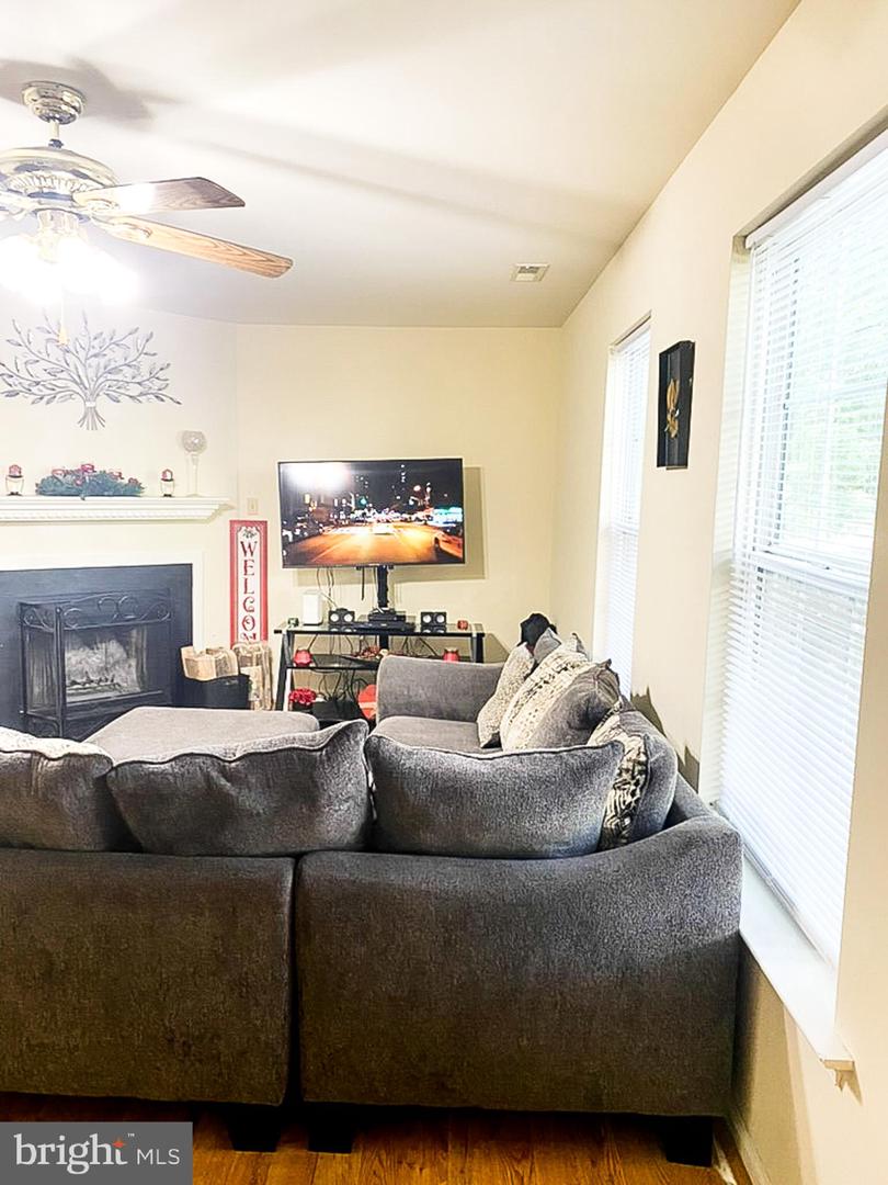 988 TOWNE LN, CHARLOTTESVILLE, Virginia 22901, 3 Bedrooms Bedrooms, ,2 BathroomsBathrooms,Residential,For sale,988 TOWNE LN,VAAB2000976 MLS # VAAB2000976