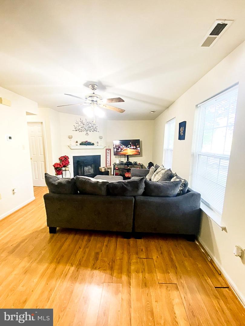 988 TOWNE LN, CHARLOTTESVILLE, Virginia 22901, 3 Bedrooms Bedrooms, ,2 BathroomsBathrooms,Residential,For sale,988 TOWNE LN,VAAB2000976 MLS # VAAB2000976
