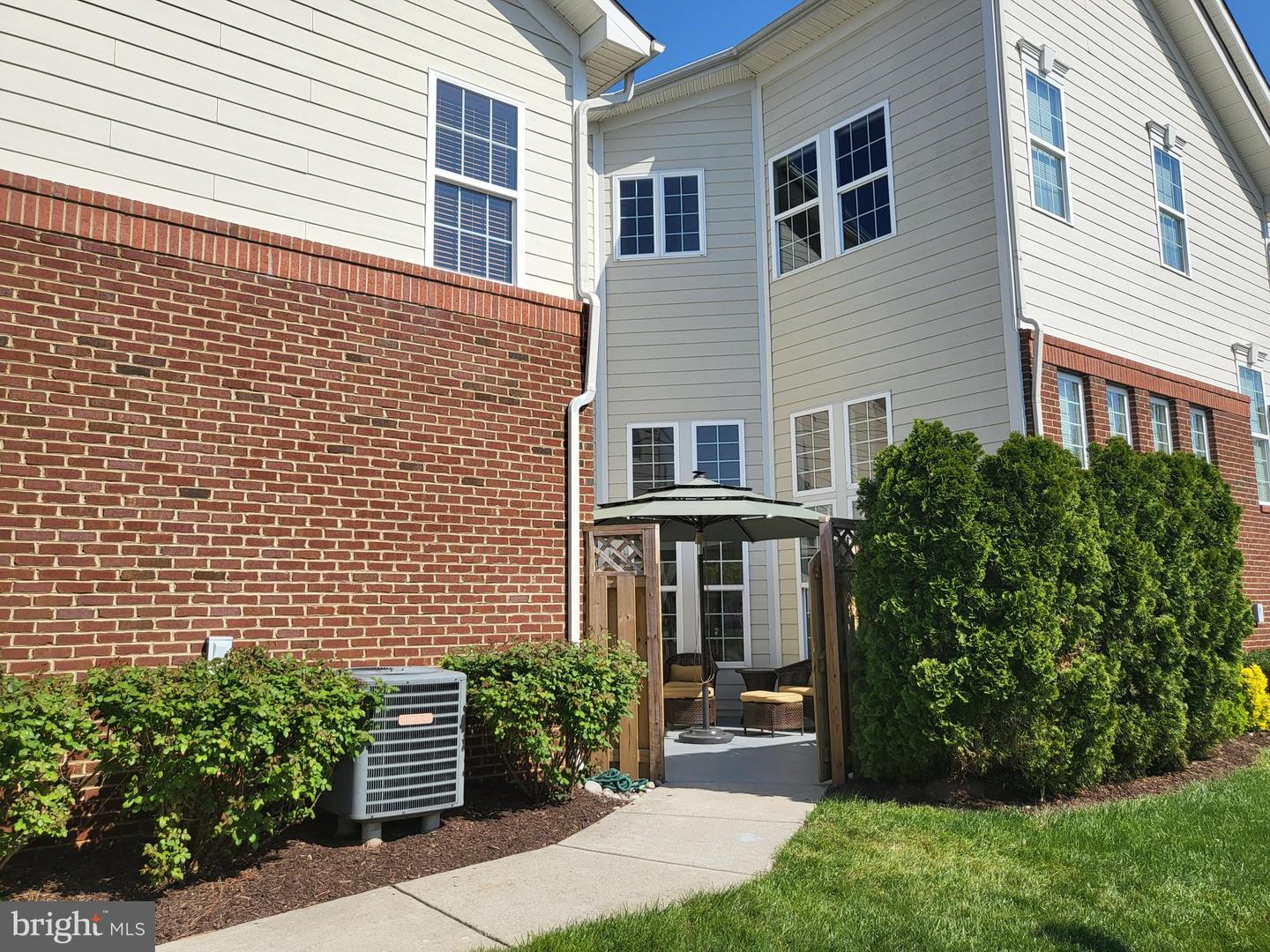 19440 FRONT ST, LEESBURG, Virginia 20176, 4 Bedrooms Bedrooms, ,3 BathroomsBathrooms,Residential,For sale,19440 FRONT ST,VALO2095546 MLS # VALO2095546