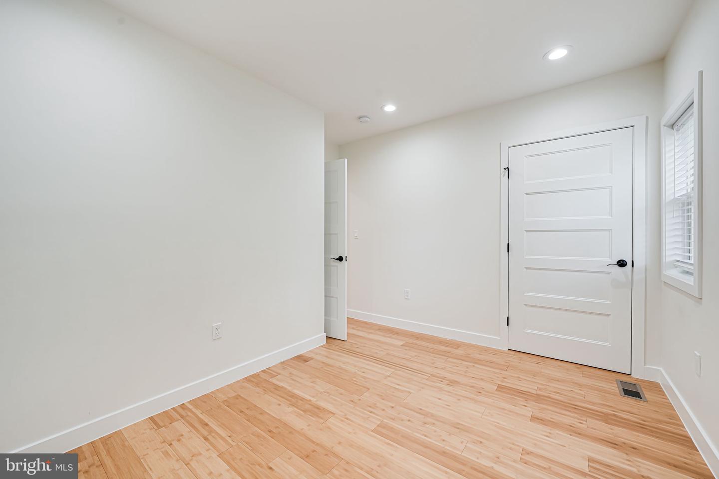 1621 LYMAN PL NE, WASHINGTON, District Of Columbia 20002, 3 Bedrooms Bedrooms, ,2 BathroomsBathrooms,Residential,For sale,1621 LYMAN PL NE,DCDC2198962 MLS # DCDC2198962