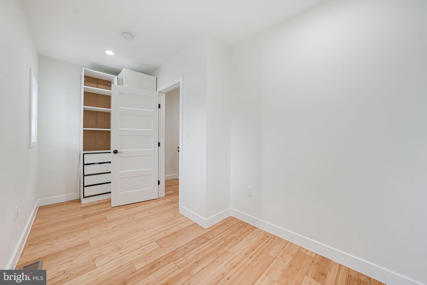 1621 LYMAN PL NE, WASHINGTON, District Of Columbia 20002, 3 Bedrooms Bedrooms, ,2 BathroomsBathrooms,Residential,For sale,1621 LYMAN PL NE,DCDC2198962 MLS # DCDC2198962