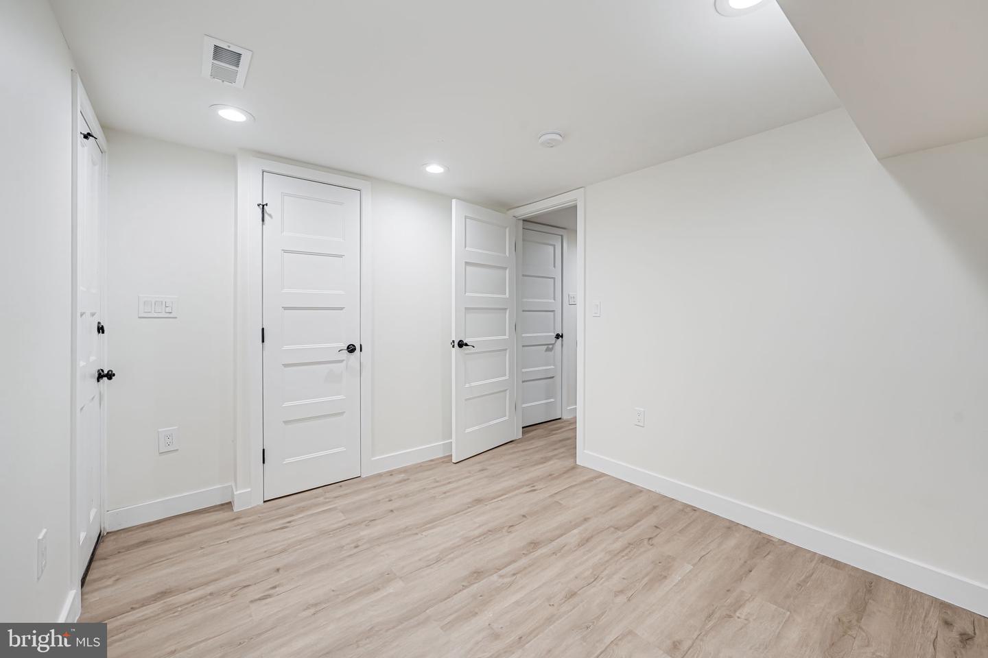 1621 LYMAN PL NE, WASHINGTON, District Of Columbia 20002, 3 Bedrooms Bedrooms, ,2 BathroomsBathrooms,Residential,For sale,1621 LYMAN PL NE,DCDC2198962 MLS # DCDC2198962
