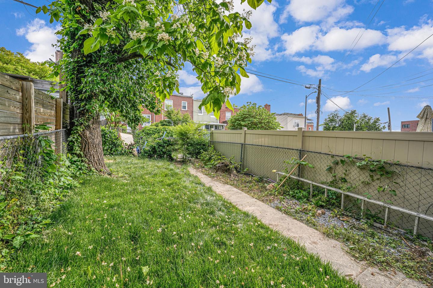 1621 LYMAN PL NE, WASHINGTON, District Of Columbia 20002, 3 Bedrooms Bedrooms, ,2 BathroomsBathrooms,Residential,For sale,1621 LYMAN PL NE,DCDC2198962 MLS # DCDC2198962