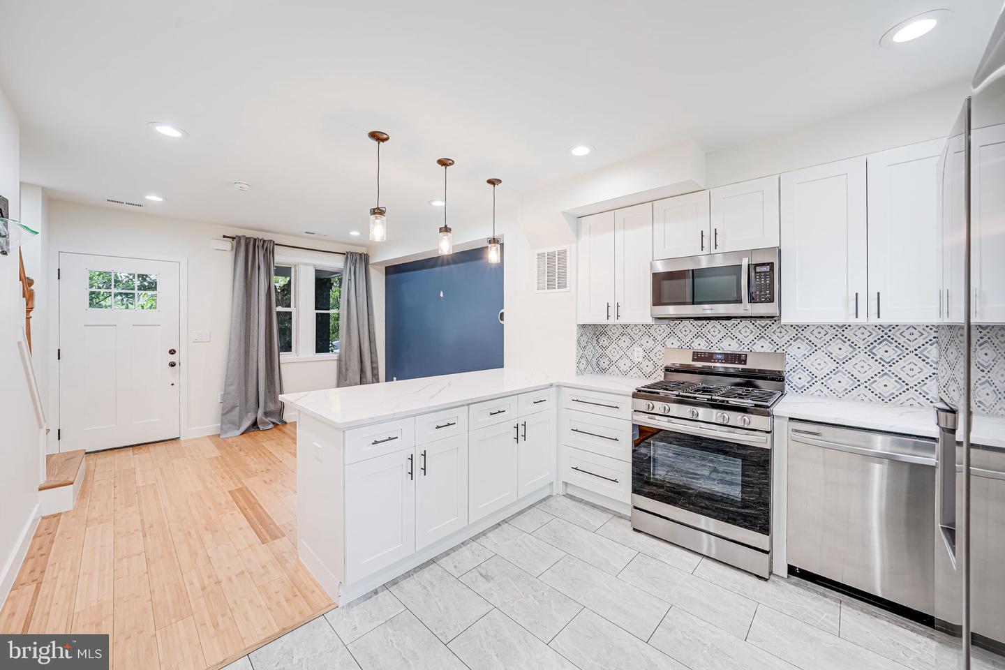1621 LYMAN PL NE, WASHINGTON, District Of Columbia 20002, 3 Bedrooms Bedrooms, ,2 BathroomsBathrooms,Residential,For sale,1621 LYMAN PL NE,DCDC2198962 MLS # DCDC2198962