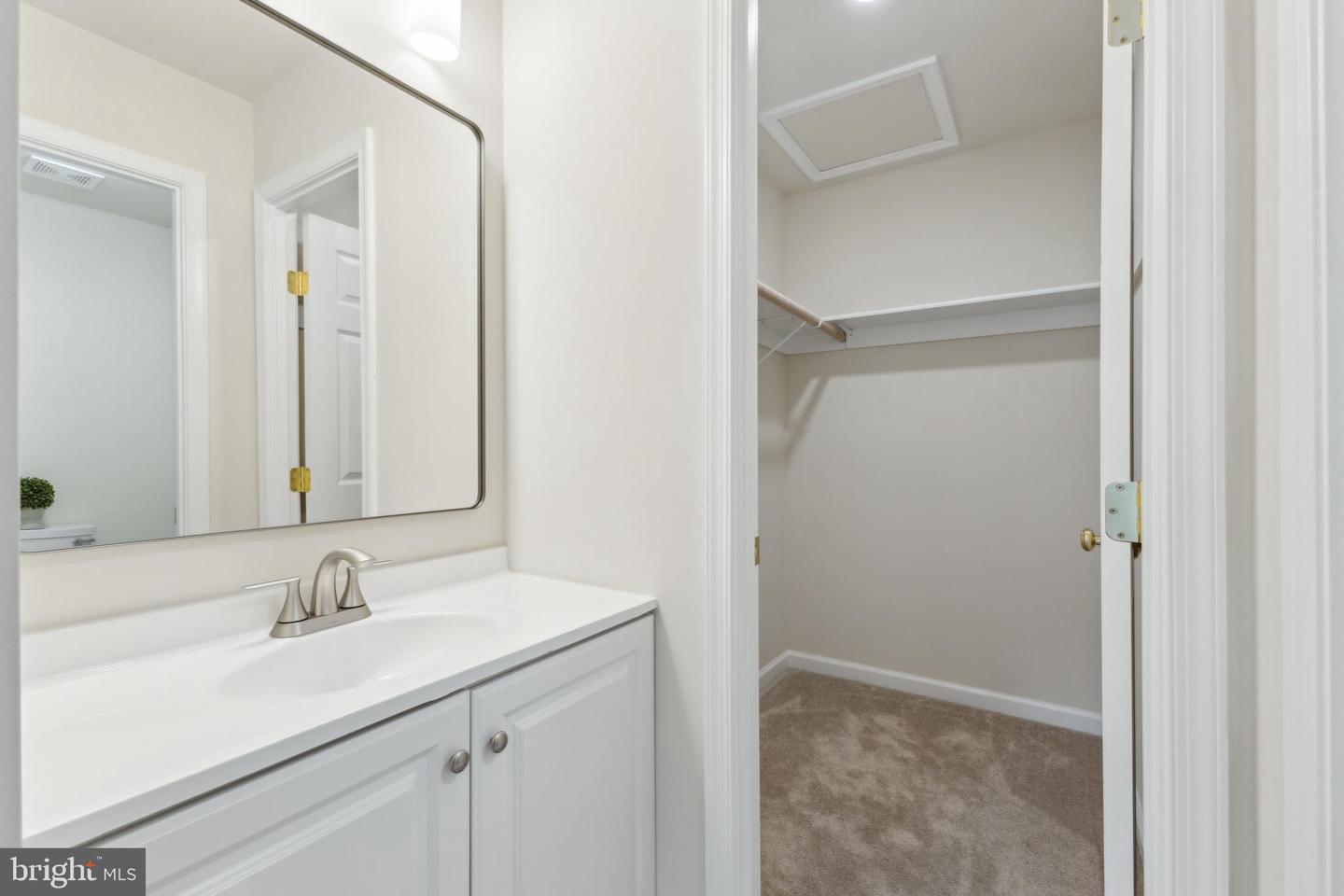 2279 DOUBLE EAGLE CT, RESTON, Virginia 20191, 3 Bedrooms Bedrooms, ,2 BathroomsBathrooms,Residential,For sale,2279 DOUBLE EAGLE CT,VAFX2238300 MLS # VAFX2238300