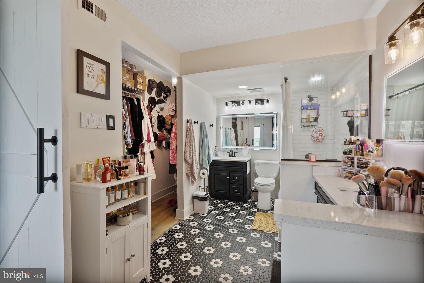 309 YOAKUM PKWY #1608, ALEXANDRIA, Virginia 22304, 3 Bedrooms Bedrooms, ,2 BathroomsBathrooms,Residential,For sale,309 YOAKUM PKWY #1608,VAAX2044898 MLS # VAAX2044898