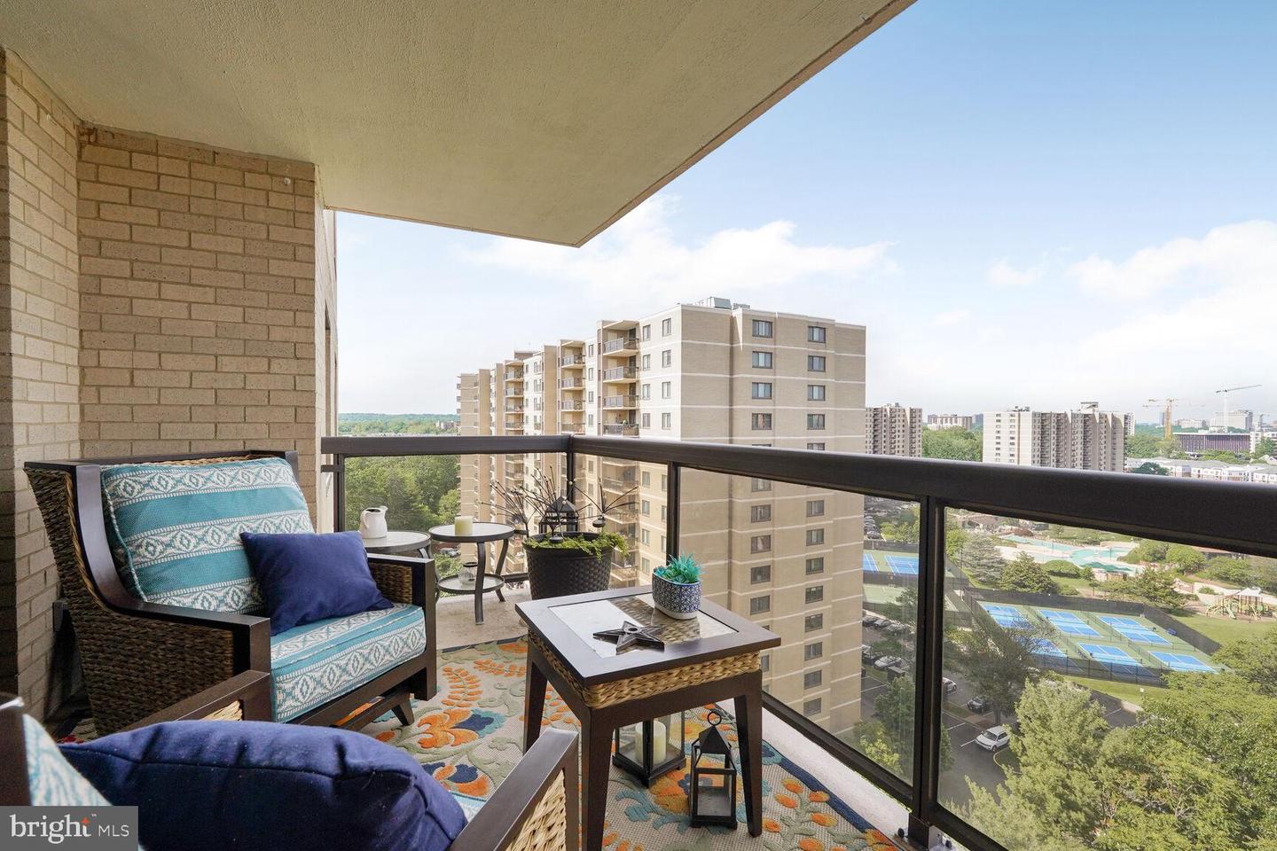 309 YOAKUM PKWY #1608, ALEXANDRIA, Virginia 22304, 3 Bedrooms Bedrooms, ,2 BathroomsBathrooms,Residential,For sale,309 YOAKUM PKWY #1608,VAAX2044898 MLS # VAAX2044898