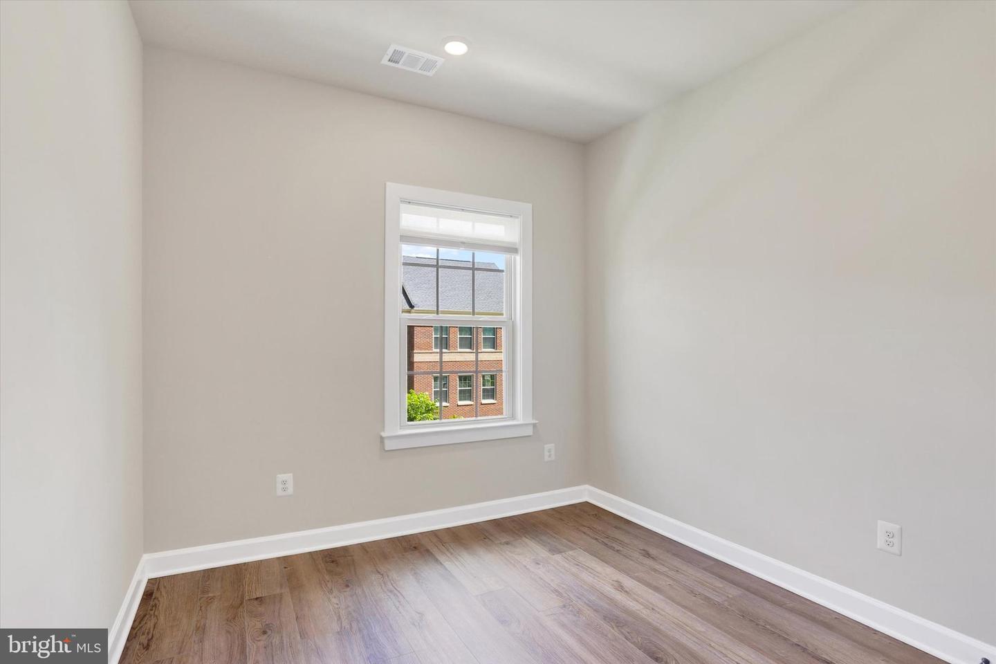 3755 MAYORS WAY, FAIRFAX, Virginia 22030, 3 Bedrooms Bedrooms, ,2 BathroomsBathrooms,Residential,For sale,3755 MAYORS WAY,VAFC2006258 MLS # VAFC2006258