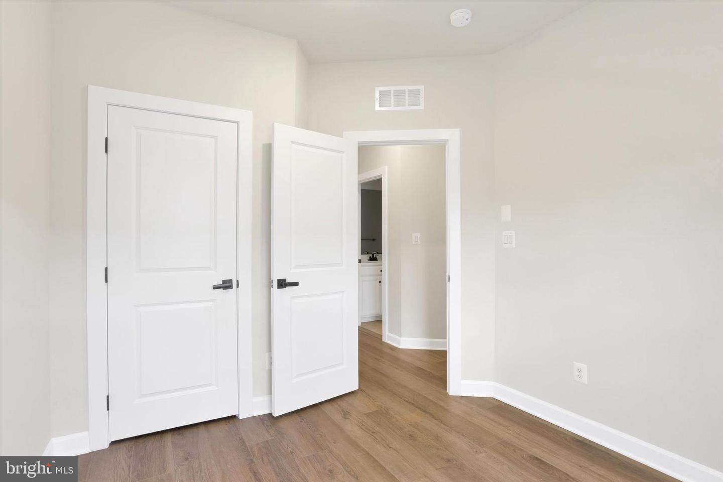 3755 MAYORS WAY, FAIRFAX, Virginia 22030, 3 Bedrooms Bedrooms, ,2 BathroomsBathrooms,Residential,For sale,3755 MAYORS WAY,VAFC2006258 MLS # VAFC2006258