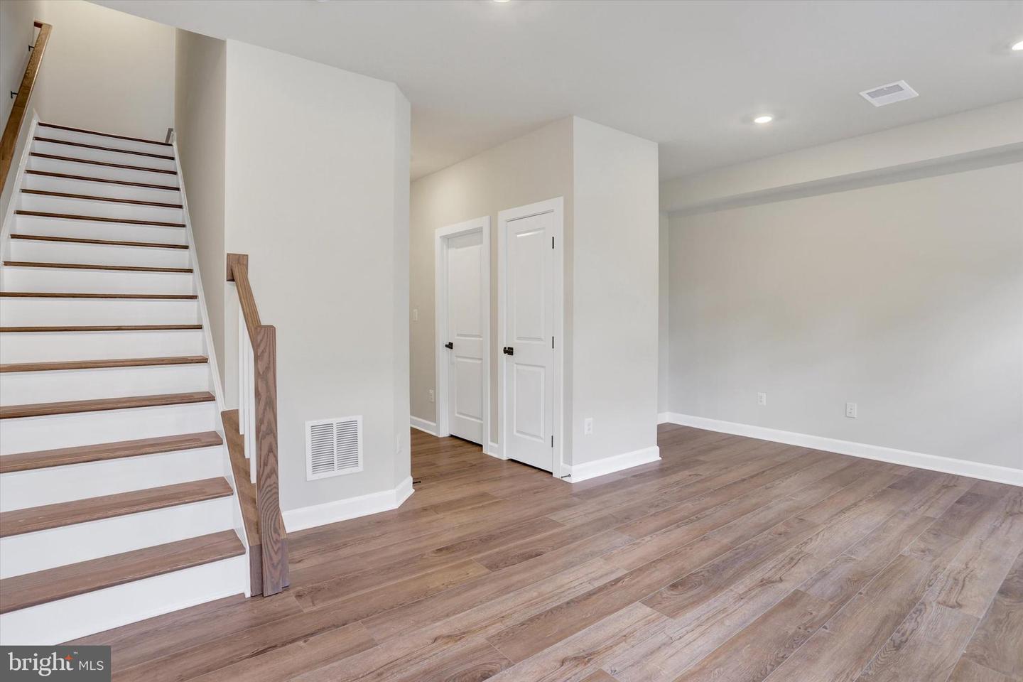 3755 MAYORS WAY, FAIRFAX, Virginia 22030, 3 Bedrooms Bedrooms, ,2 BathroomsBathrooms,Residential,For sale,3755 MAYORS WAY,VAFC2006258 MLS # VAFC2006258