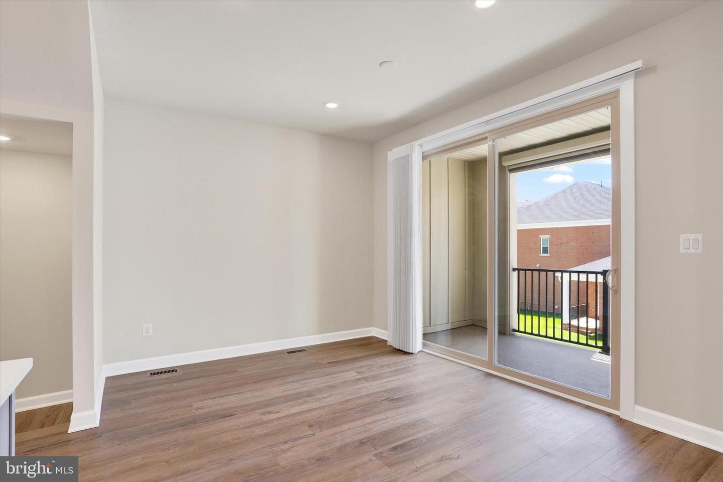 3755 MAYORS WAY, FAIRFAX, Virginia 22030, 3 Bedrooms Bedrooms, ,2 BathroomsBathrooms,Residential,For sale,3755 MAYORS WAY,VAFC2006258 MLS # VAFC2006258