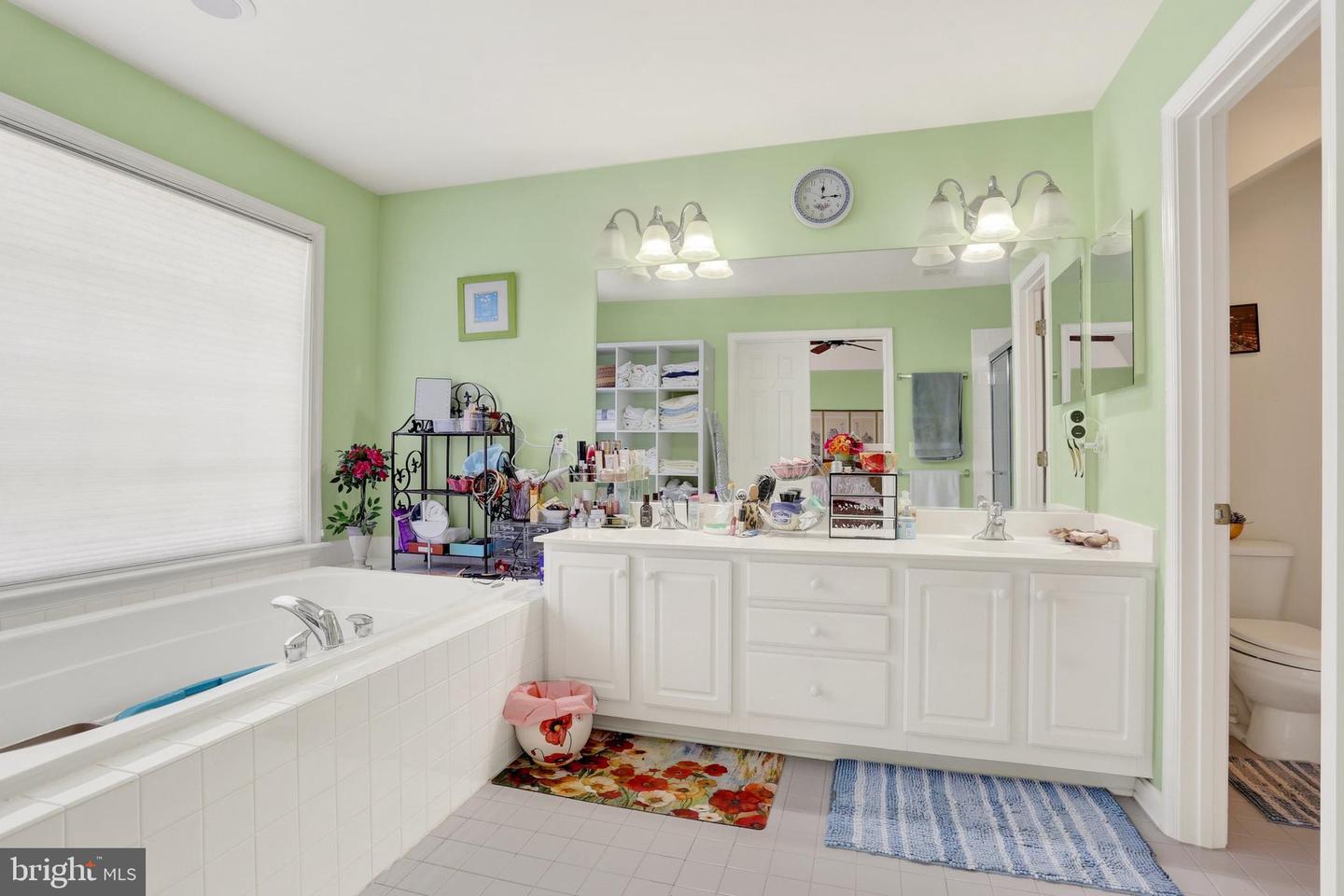 15000 DANUBE WAY, HAYMARKET, Virginia 20169, 4 Bedrooms Bedrooms, ,3 BathroomsBathrooms,Residential,For sale,15000 DANUBE WAY,VAPW2093888 MLS # VAPW2093888