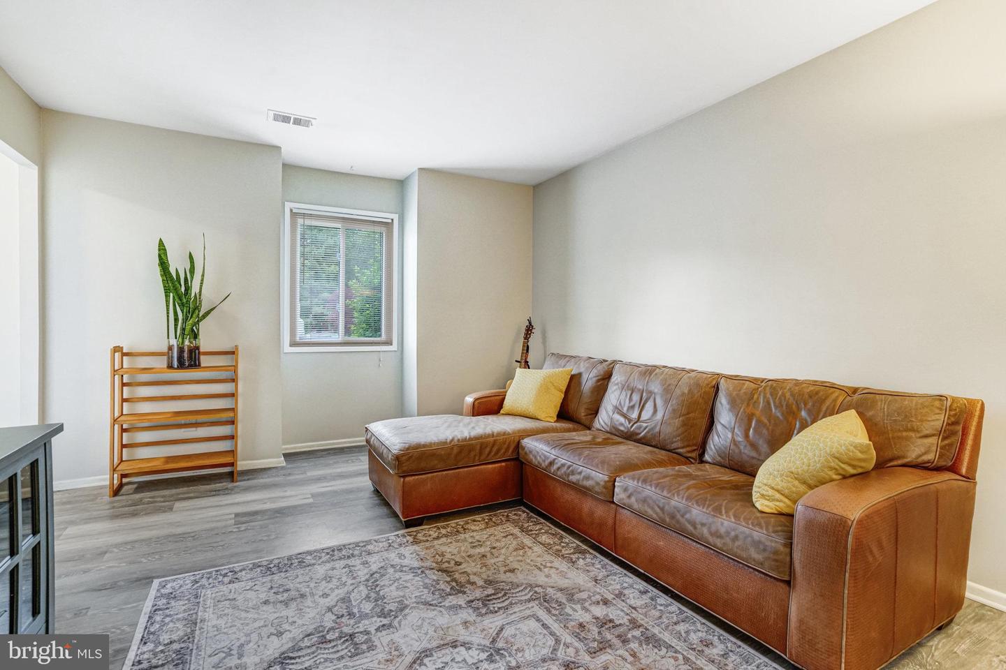 5111 ARRIT COURT, BURKE, Virginia 22015, 2 Bedrooms Bedrooms, ,1 BathroomBathrooms,Residential,For sale,5111 ARRIT COURT,VAFX2238552 MLS # VAFX2238552