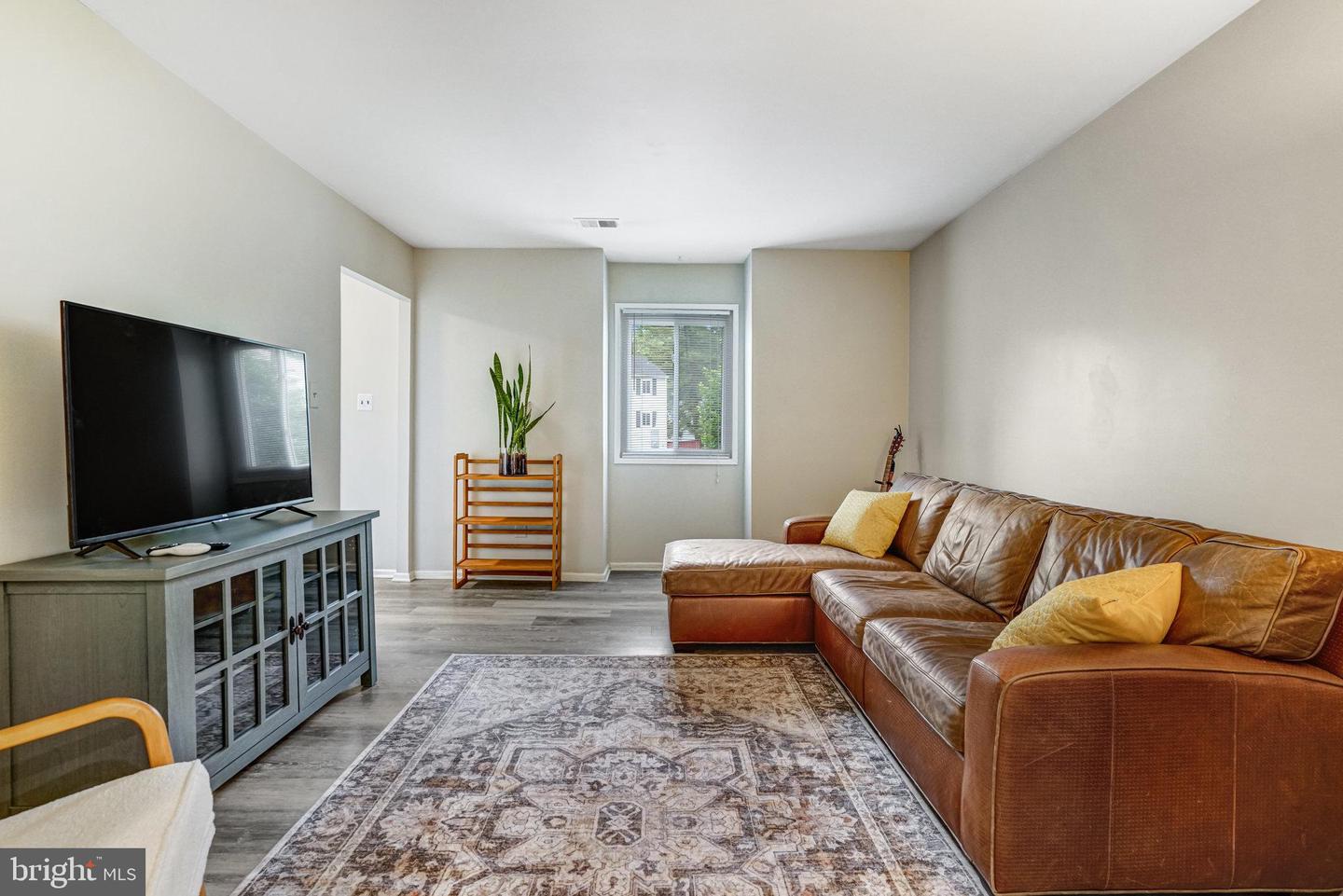 5111 ARRIT COURT, BURKE, Virginia 22015, 2 Bedrooms Bedrooms, ,1 BathroomBathrooms,Residential,For sale,5111 ARRIT COURT,VAFX2238552 MLS # VAFX2238552