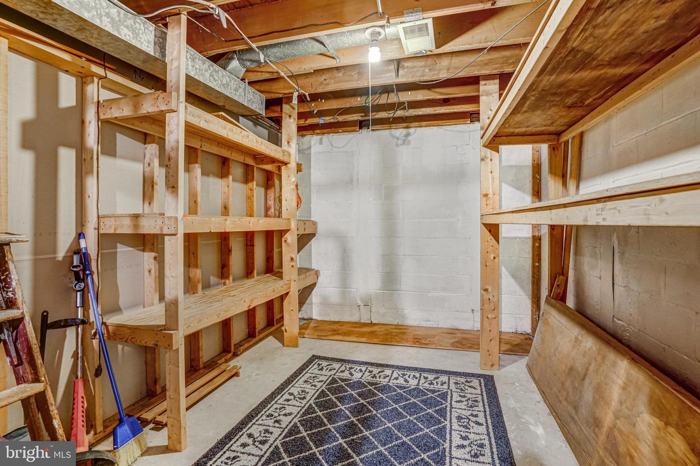 5111 ARRIT COURT, BURKE, Virginia 22015, 2 Bedrooms Bedrooms, ,1 BathroomBathrooms,Residential,For sale,5111 ARRIT COURT,VAFX2238552 MLS # VAFX2238552