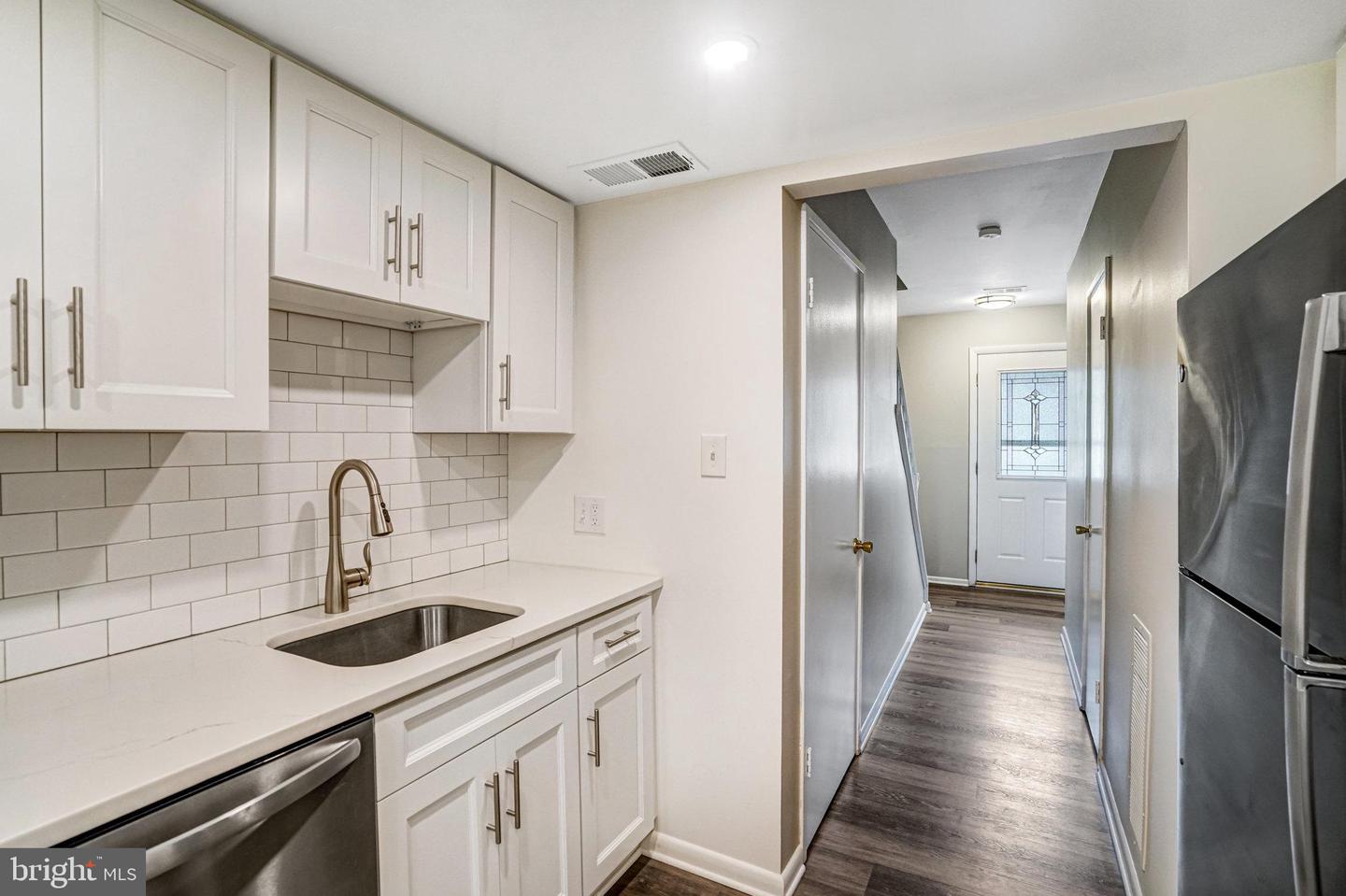 5111 ARRIT COURT, BURKE, Virginia 22015, 2 Bedrooms Bedrooms, ,1 BathroomBathrooms,Residential,For sale,5111 ARRIT COURT,VAFX2238552 MLS # VAFX2238552