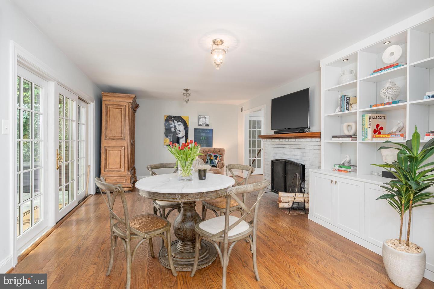 7407 CHURCHILL RD, MCLEAN, Virginia 22101, 4 Bedrooms Bedrooms, ,2 BathroomsBathrooms,Residential,For sale,7407 CHURCHILL RD,VAFX2238612 MLS # VAFX2238612