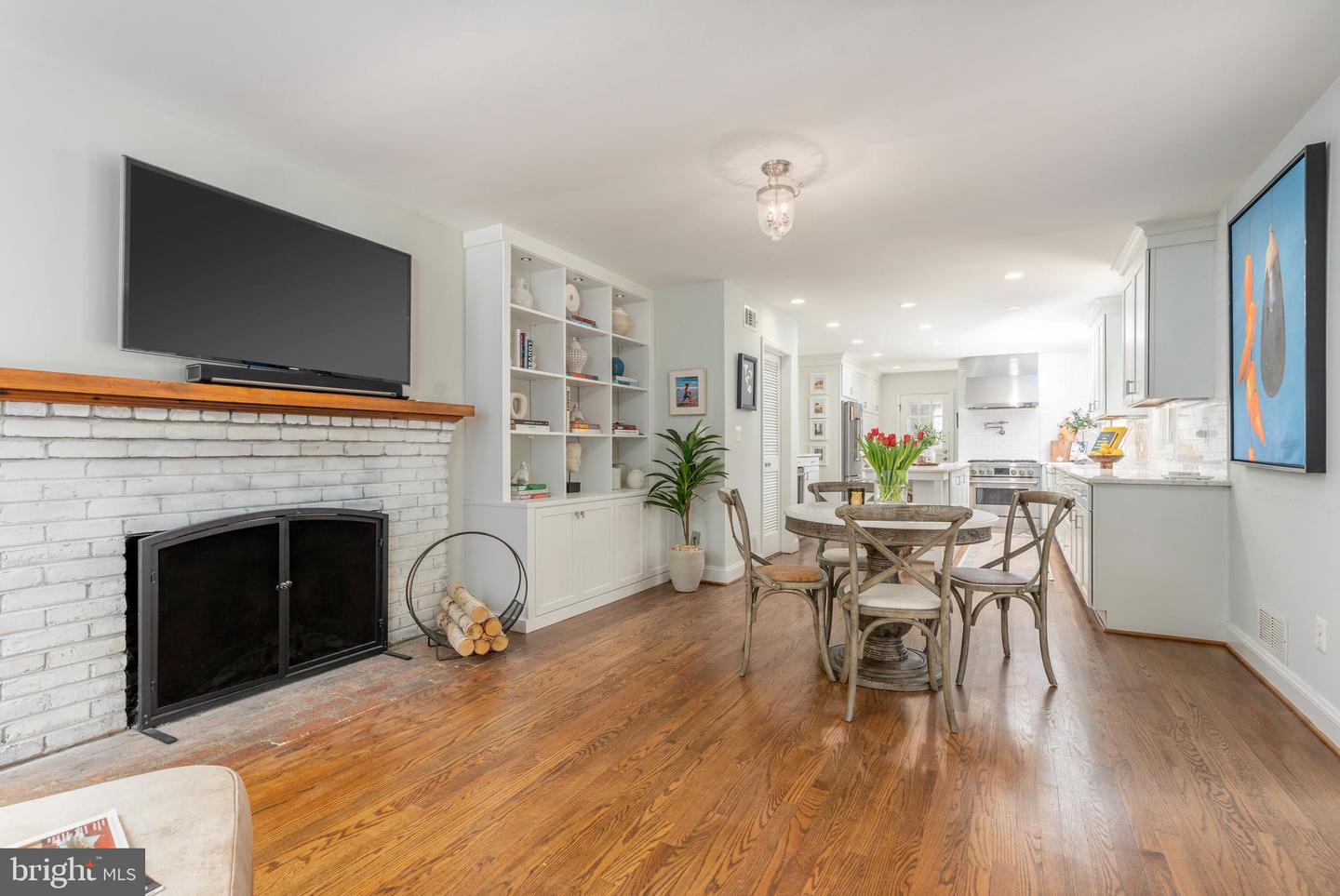 7407 CHURCHILL RD, MCLEAN, Virginia 22101, 4 Bedrooms Bedrooms, ,2 BathroomsBathrooms,Residential,For sale,7407 CHURCHILL RD,VAFX2238612 MLS # VAFX2238612