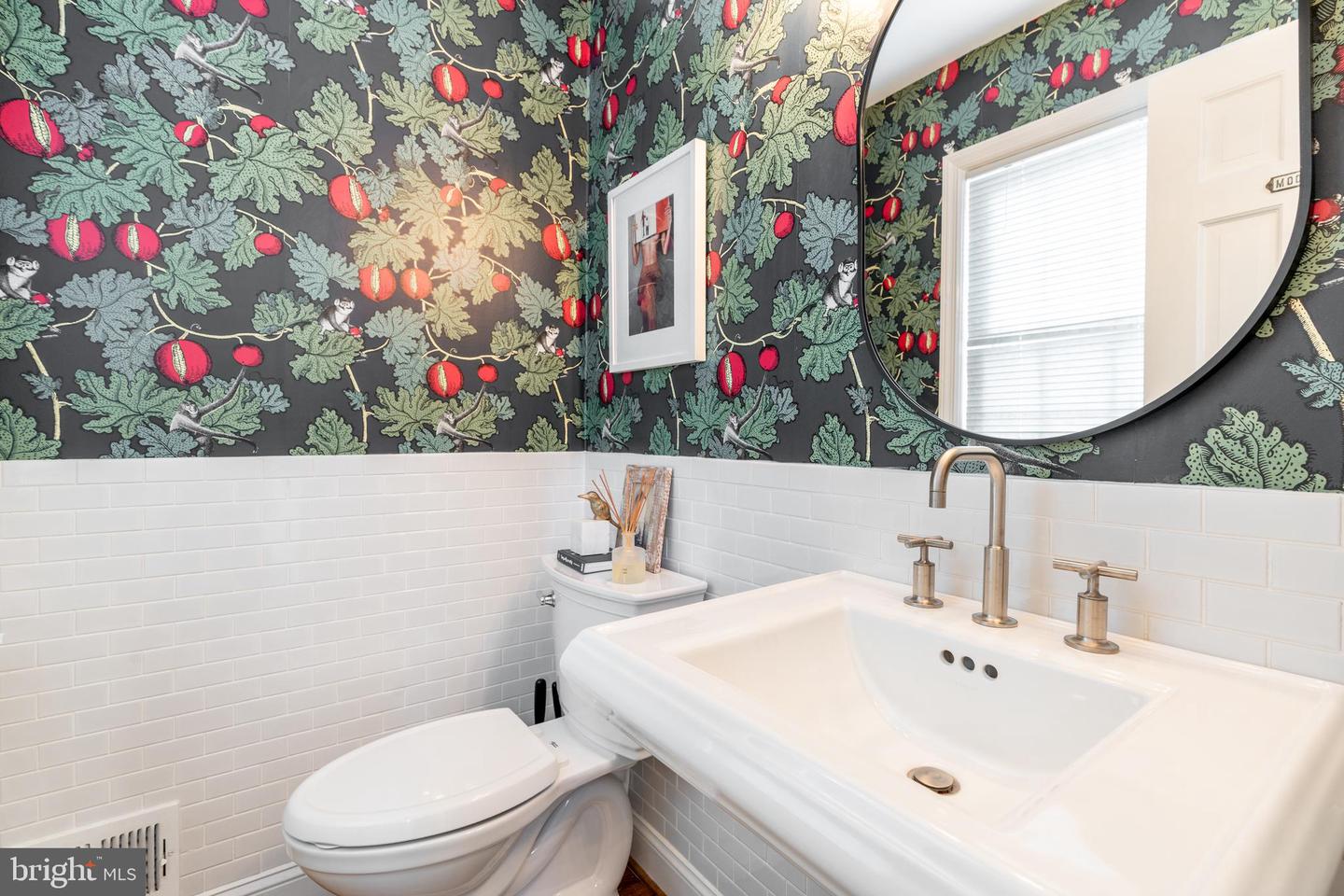 7407 CHURCHILL RD, MCLEAN, Virginia 22101, 4 Bedrooms Bedrooms, ,2 BathroomsBathrooms,Residential,For sale,7407 CHURCHILL RD,VAFX2238612 MLS # VAFX2238612