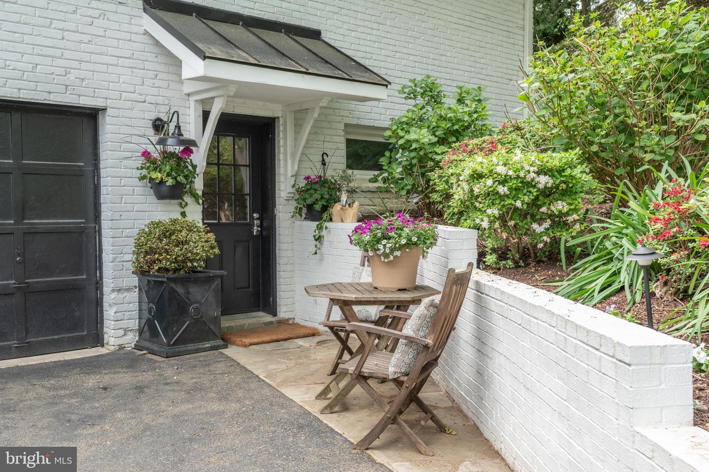 7407 CHURCHILL RD, MCLEAN, Virginia 22101, 4 Bedrooms Bedrooms, ,2 BathroomsBathrooms,Residential,For sale,7407 CHURCHILL RD,VAFX2238612 MLS # VAFX2238612
