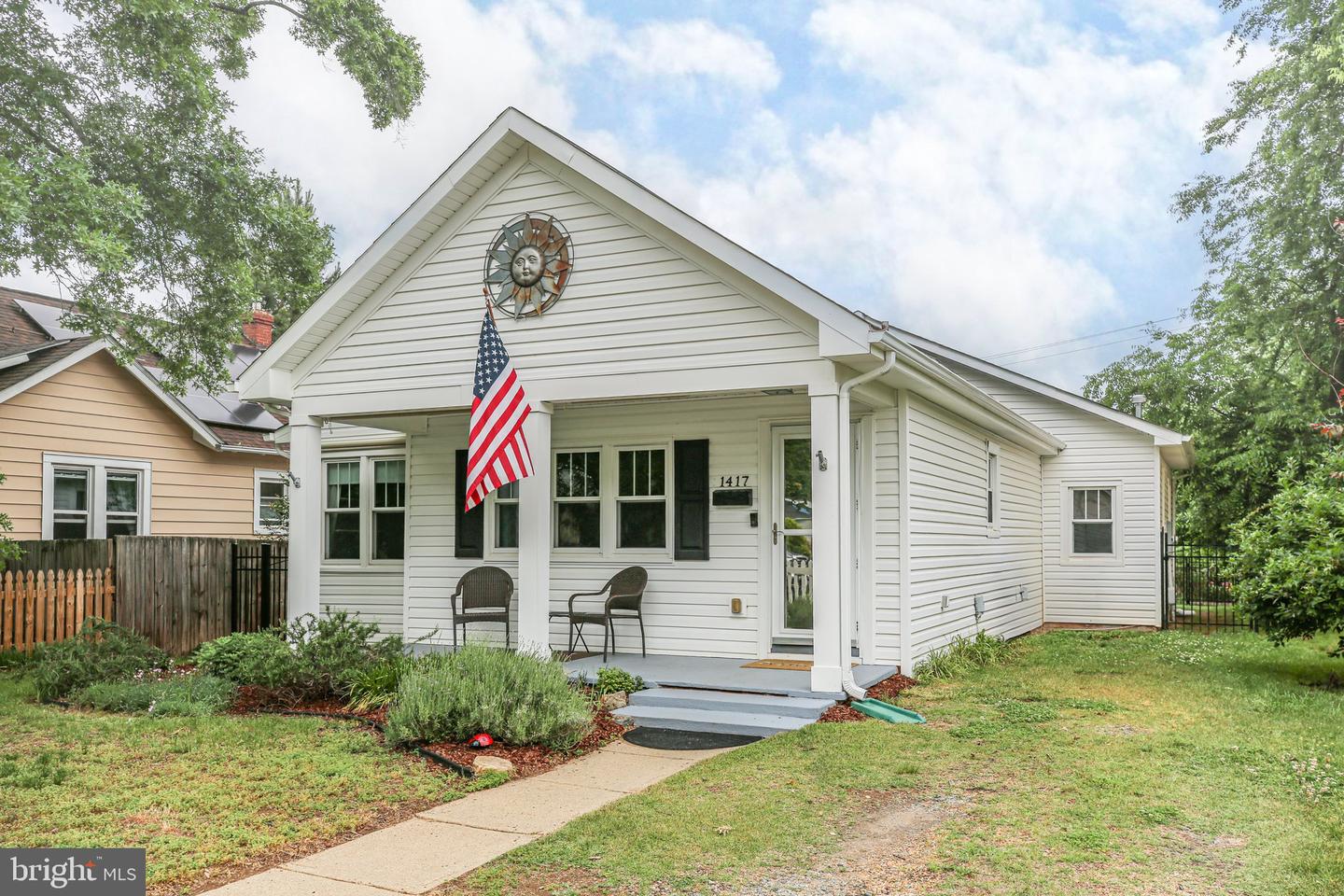1417 FRANKLIN ST, FREDERICKSBURG, Virginia 22401, 2 Bedrooms Bedrooms, ,2 BathroomsBathrooms,Residential,For sale,1417 FRANKLIN ST,VAFB2008116 MLS # VAFB2008116