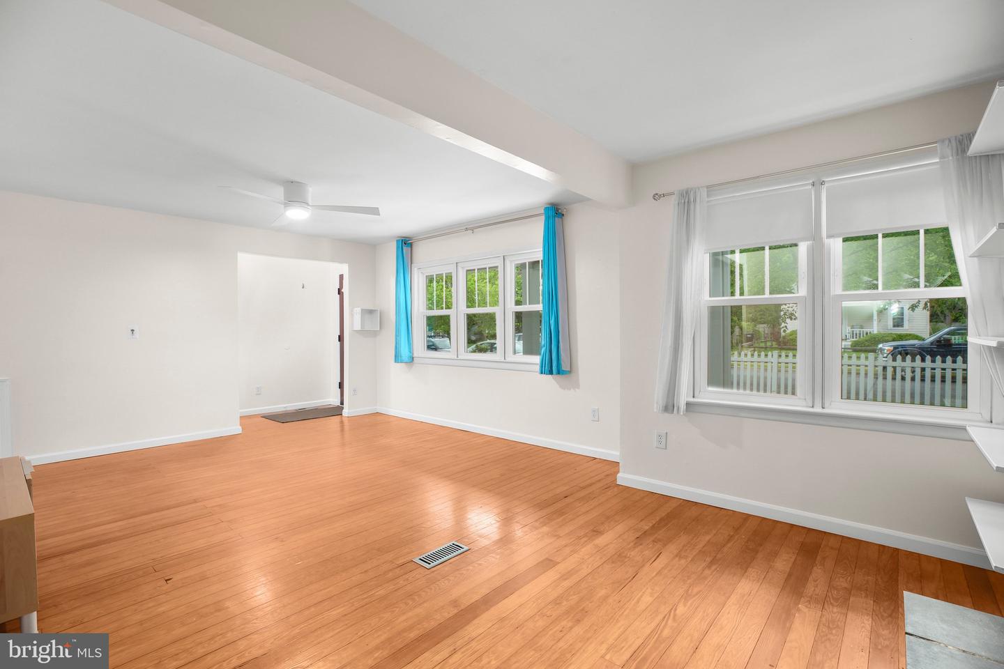 1417 FRANKLIN ST, FREDERICKSBURG, Virginia 22401, 2 Bedrooms Bedrooms, ,2 BathroomsBathrooms,Residential,For sale,1417 FRANKLIN ST,VAFB2008116 MLS # VAFB2008116