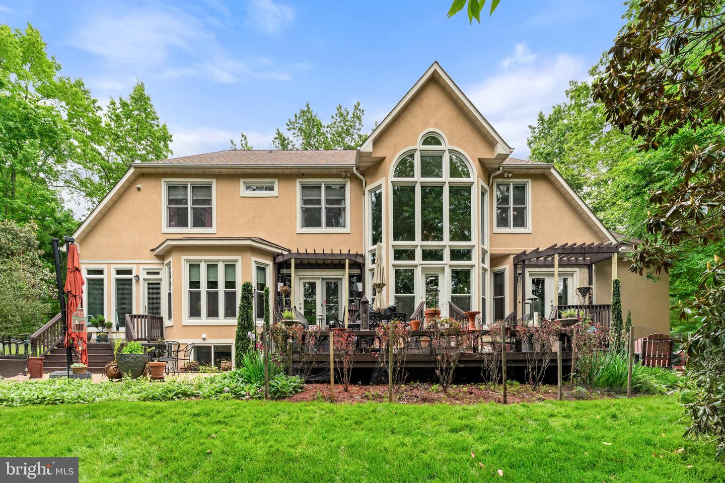 11608 STONEWALL JACKSON DR, SPOTSYLVANIA, Virginia 22551, 4 Bedrooms Bedrooms, 19 Rooms Rooms,4 BathroomsBathrooms,Residential,For sale,11608 STONEWALL JACKSON DR,VASP2032830 MLS # VASP2032830