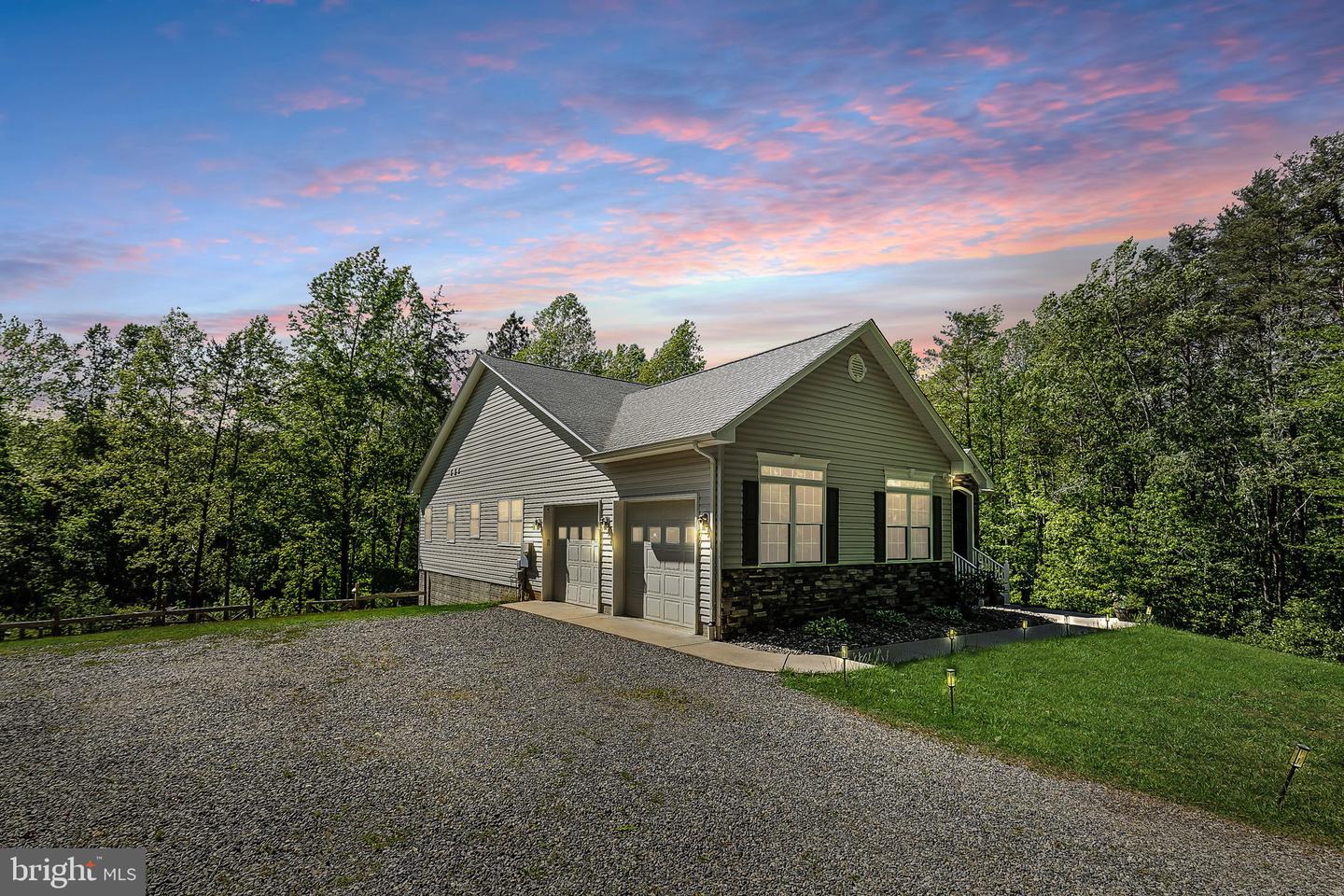 107 SHADY CREEK LN, FREDERICKSBURG, Virginia 22406, 5 Bedrooms Bedrooms, ,3 BathroomsBathrooms,Residential,For sale,107 SHADY CREEK LN,VAST2038492 MLS # VAST2038492