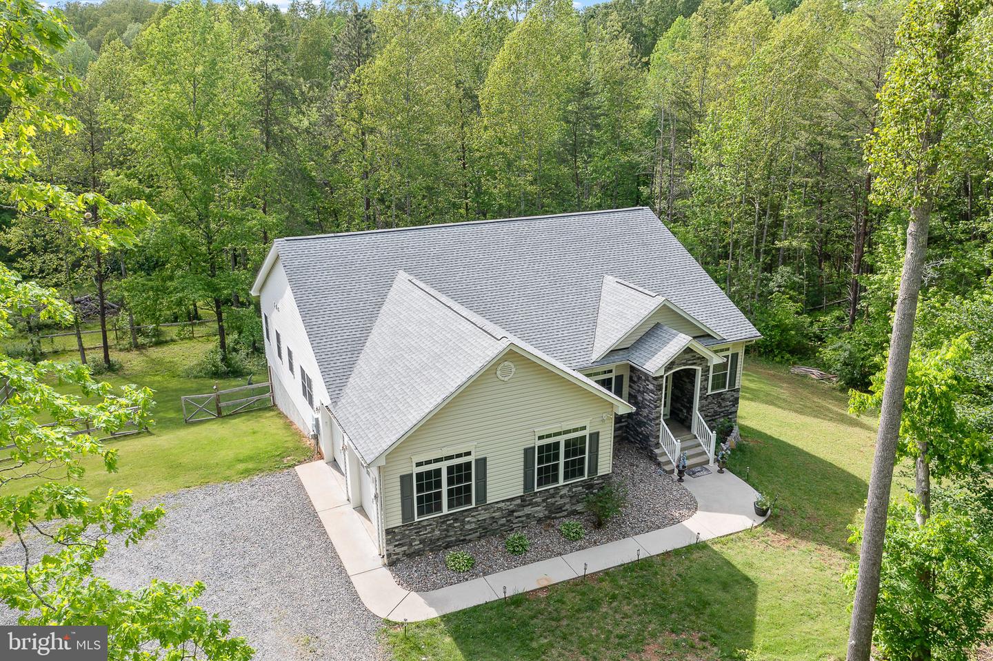 107 SHADY CREEK LN, FREDERICKSBURG, Virginia 22406, 5 Bedrooms Bedrooms, ,3 BathroomsBathrooms,Residential,For sale,107 SHADY CREEK LN,VAST2038492 MLS # VAST2038492