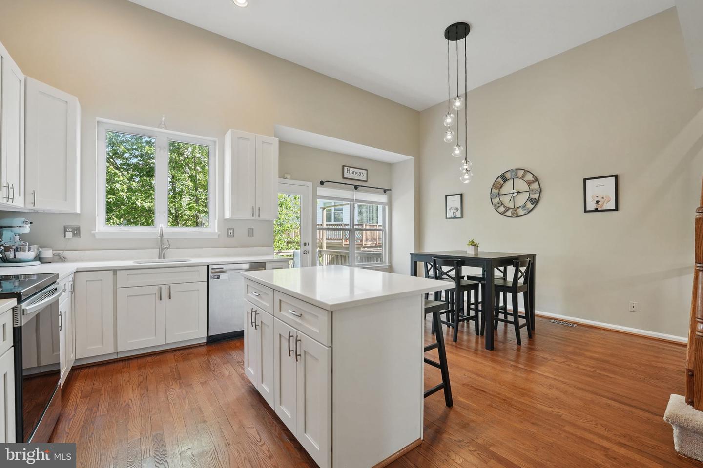 2566 JAMES MONROE CIR, HERNDON, Virginia 20171, 3 Bedrooms Bedrooms, ,3 BathroomsBathrooms,Residential,For sale,2566 JAMES MONROE CIR,VAFX2238400 MLS # VAFX2238400