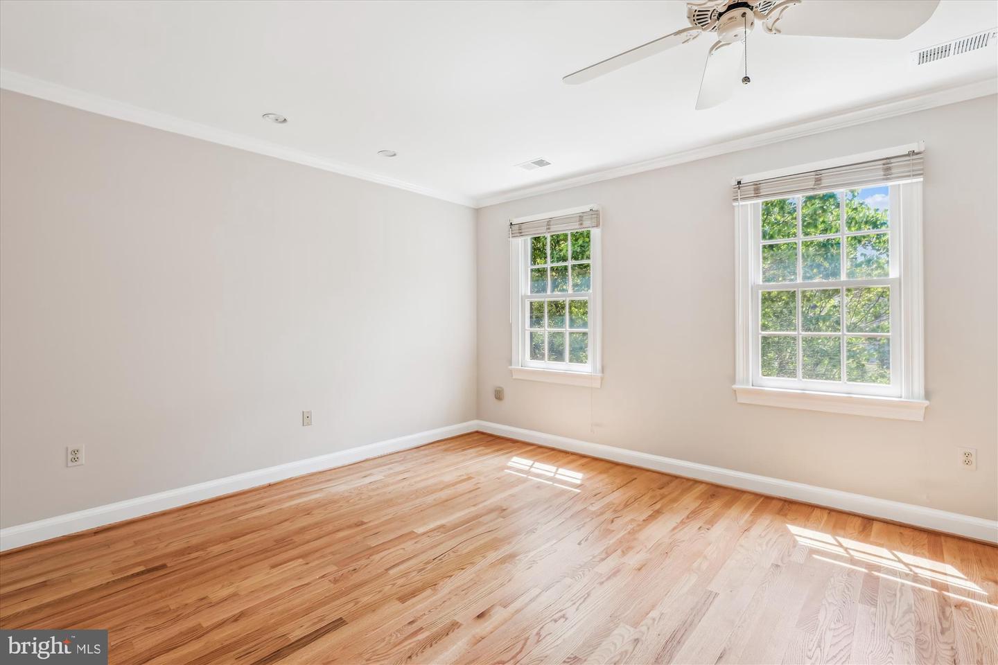 2929 EDDINGTON TER, ALEXANDRIA, Virginia 22302, 4 Bedrooms Bedrooms, ,3 BathroomsBathrooms,Residential,For sale,2929 EDDINGTON TER,VAAX2044916 MLS # VAAX2044916