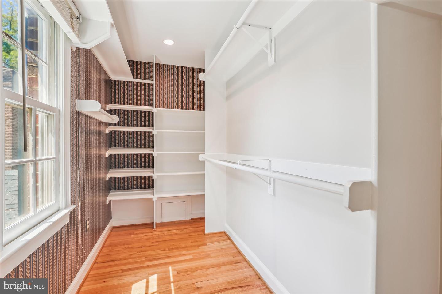 2929 EDDINGTON TER, ALEXANDRIA, Virginia 22302, 4 Bedrooms Bedrooms, ,3 BathroomsBathrooms,Residential,For sale,2929 EDDINGTON TER,VAAX2044916 MLS # VAAX2044916