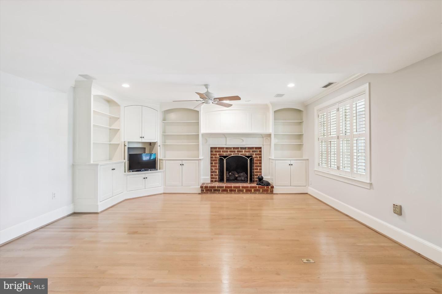 2929 EDDINGTON TER, ALEXANDRIA, Virginia 22302, 4 Bedrooms Bedrooms, ,3 BathroomsBathrooms,Residential,For sale,2929 EDDINGTON TER,VAAX2044916 MLS # VAAX2044916