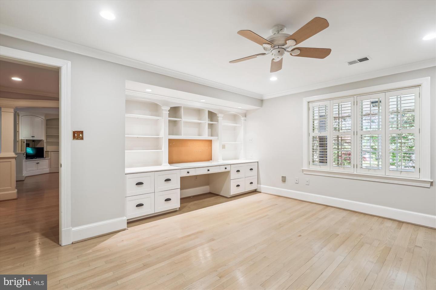 2929 EDDINGTON TER, ALEXANDRIA, Virginia 22302, 4 Bedrooms Bedrooms, ,3 BathroomsBathrooms,Residential,For sale,2929 EDDINGTON TER,VAAX2044916 MLS # VAAX2044916