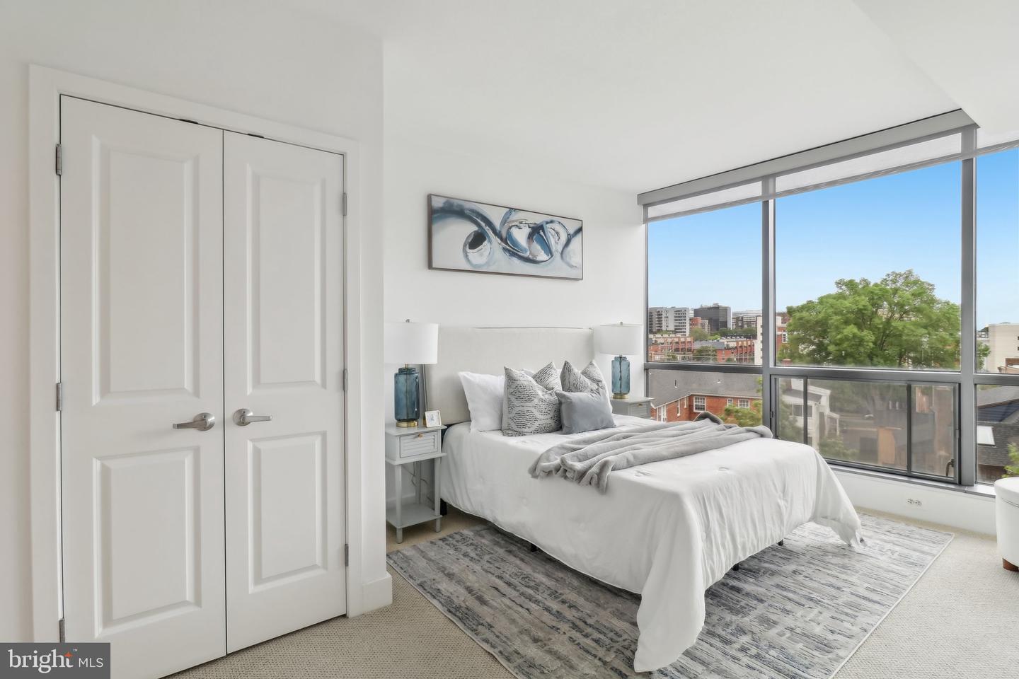 2001 15TH ST N #207, ARLINGTON, Virginia 22201, 2 Bedrooms Bedrooms, ,2 BathroomsBathrooms,Residential,For sale,2001 15TH ST N #207,VAAR2057120 MLS # VAAR2057120