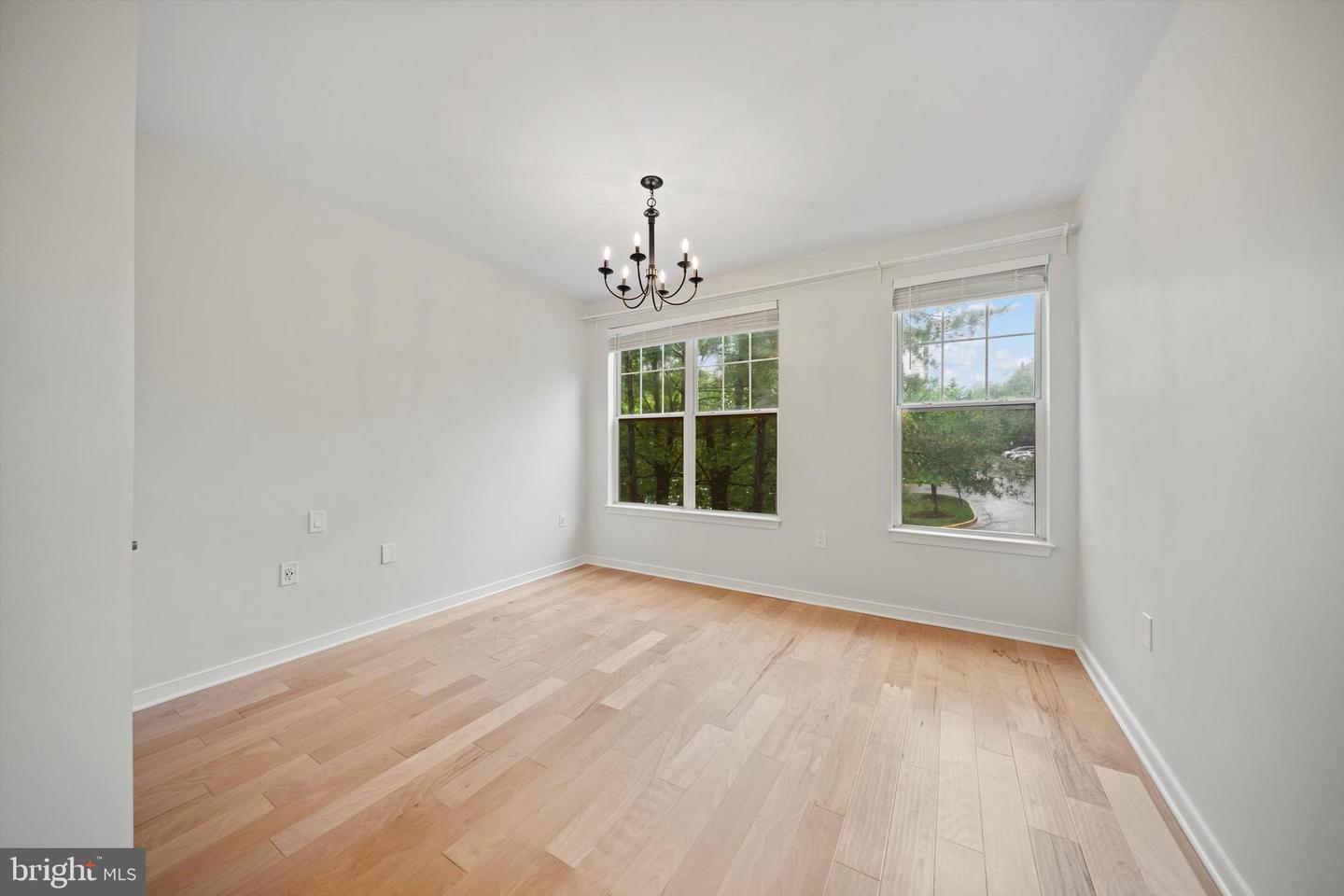 1641 INTERNATIONAL DR #215, MCLEAN, Virginia 22102, 2 Bedrooms Bedrooms, ,2 BathroomsBathrooms,Residential,For sale,1641 INTERNATIONAL DR #215,VAFX2238930 MLS # VAFX2238930