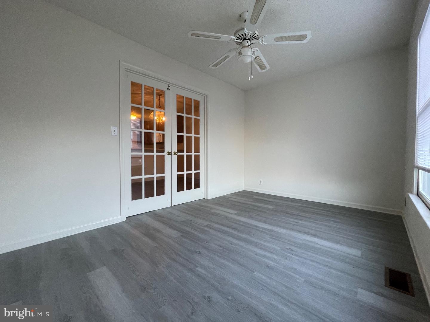 409 CONNECTICUT AVE, NORFOLK, Virginia 23508, 4 Bedrooms Bedrooms, ,2 BathroomsBathrooms,Residential,For sale,409 CONNECTICUT AVE,VANF2000074 MLS # VANF2000074