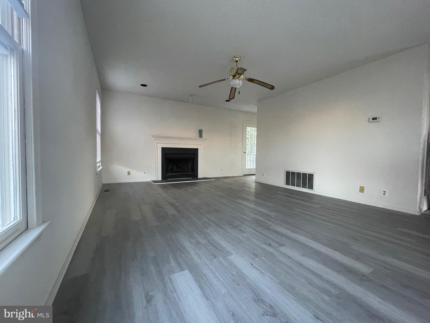 409 CONNECTICUT AVE, NORFOLK, Virginia 23508, 4 Bedrooms Bedrooms, ,2 BathroomsBathrooms,Residential,For sale,409 CONNECTICUT AVE,VANF2000074 MLS # VANF2000074