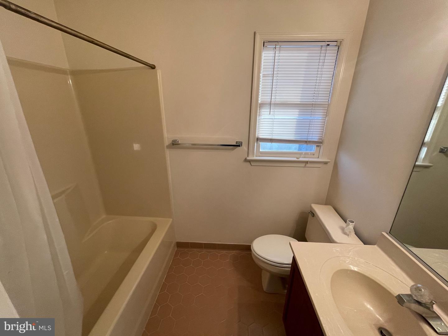 409 CONNECTICUT AVE, NORFOLK, Virginia 23508, 4 Bedrooms Bedrooms, ,2 BathroomsBathrooms,Residential,For sale,409 CONNECTICUT AVE,VANF2000074 MLS # VANF2000074