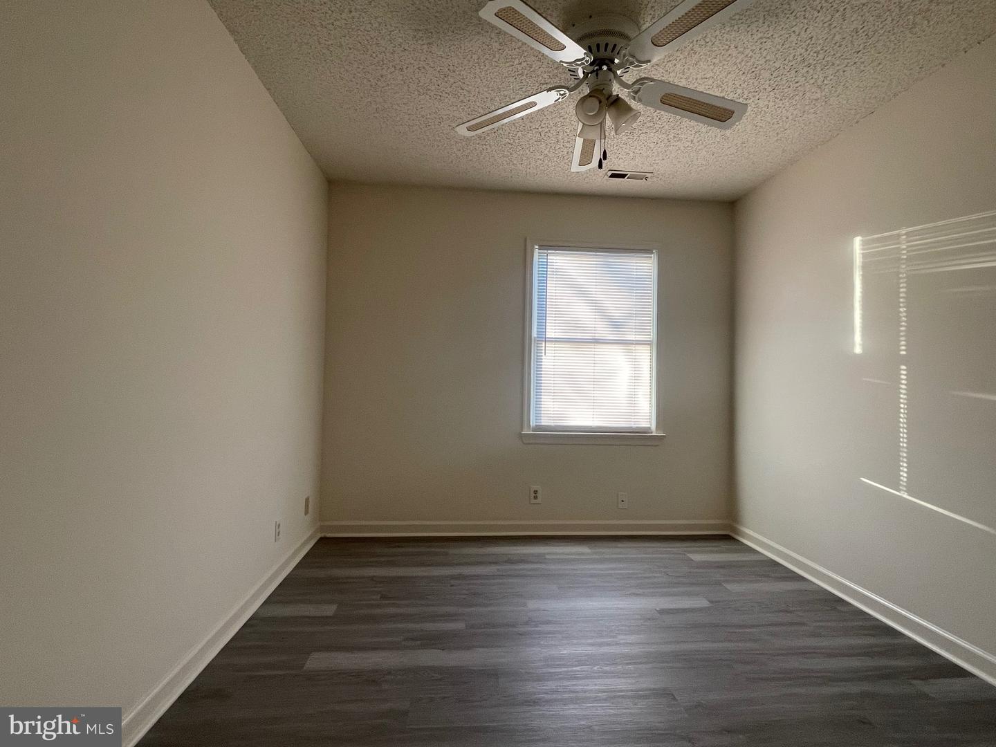 409 CONNECTICUT AVE, NORFOLK, Virginia 23508, 4 Bedrooms Bedrooms, ,2 BathroomsBathrooms,Residential,For sale,409 CONNECTICUT AVE,VANF2000074 MLS # VANF2000074