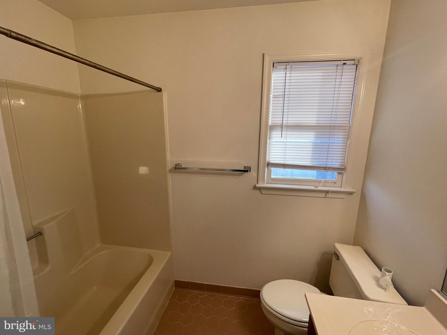 409 CONNECTICUT AVE, NORFOLK, Virginia 23508, 4 Bedrooms Bedrooms, ,2 BathroomsBathrooms,Residential,For sale,409 CONNECTICUT AVE,VANF2000074 MLS # VANF2000074