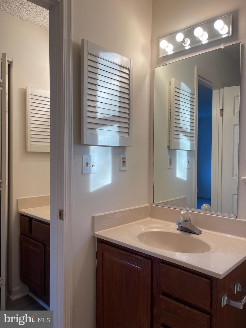 409 CONNECTICUT AVE, NORFOLK, Virginia 23508, 4 Bedrooms Bedrooms, ,2 BathroomsBathrooms,Residential,For sale,409 CONNECTICUT AVE,VANF2000074 MLS # VANF2000074