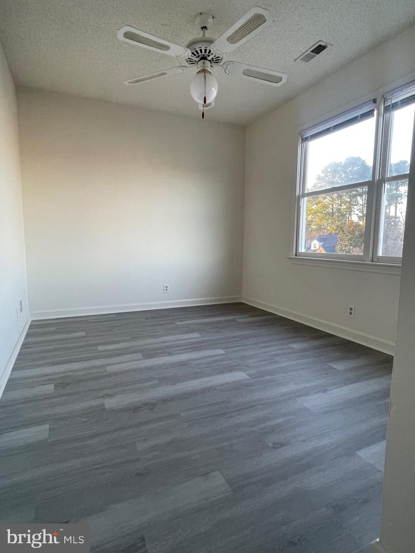 409 CONNECTICUT AVE, NORFOLK, Virginia 23508, 4 Bedrooms Bedrooms, ,2 BathroomsBathrooms,Residential,For sale,409 CONNECTICUT AVE,VANF2000074 MLS # VANF2000074