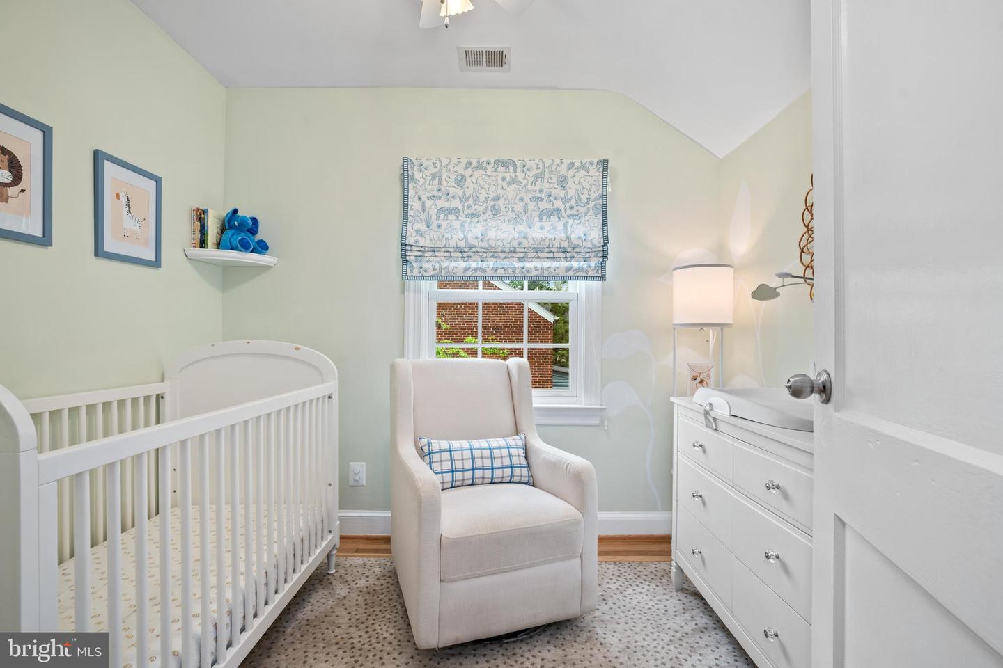 6105 BROOK DR, FALLS CHURCH, Virginia 22044, 4 Bedrooms Bedrooms, ,2 BathroomsBathrooms,Residential,For sale,6105 BROOK DR,VAFX2238838 MLS # VAFX2238838