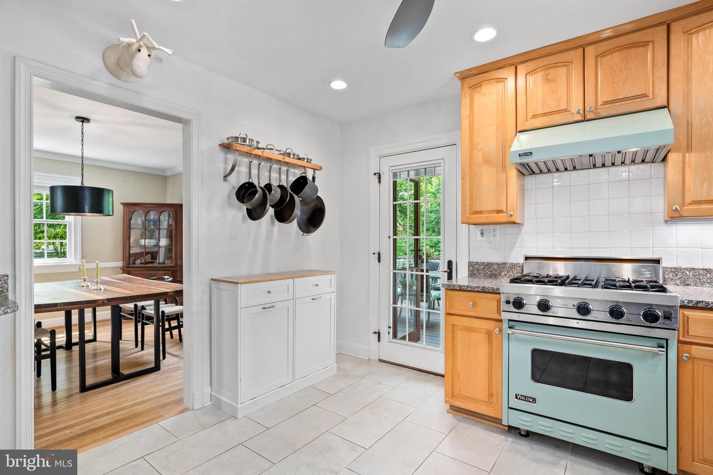 6105 BROOK DR, FALLS CHURCH, Virginia 22044, 4 Bedrooms Bedrooms, ,2 BathroomsBathrooms,Residential,For sale,6105 BROOK DR,VAFX2238838 MLS # VAFX2238838