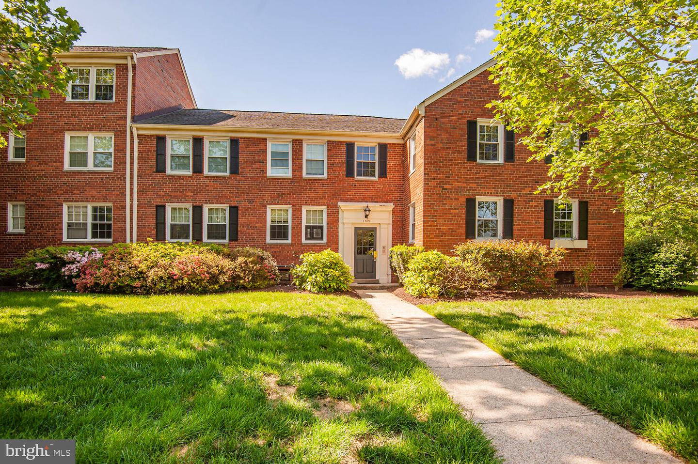 1109 BELLE VIEW BLVD #A2, ALEXANDRIA, Virginia 22307, 2 Bedrooms Bedrooms, ,1 BathroomBathrooms,Residential,For sale,1109 BELLE VIEW BLVD #A2,VAFX2238998 MLS # VAFX2238998